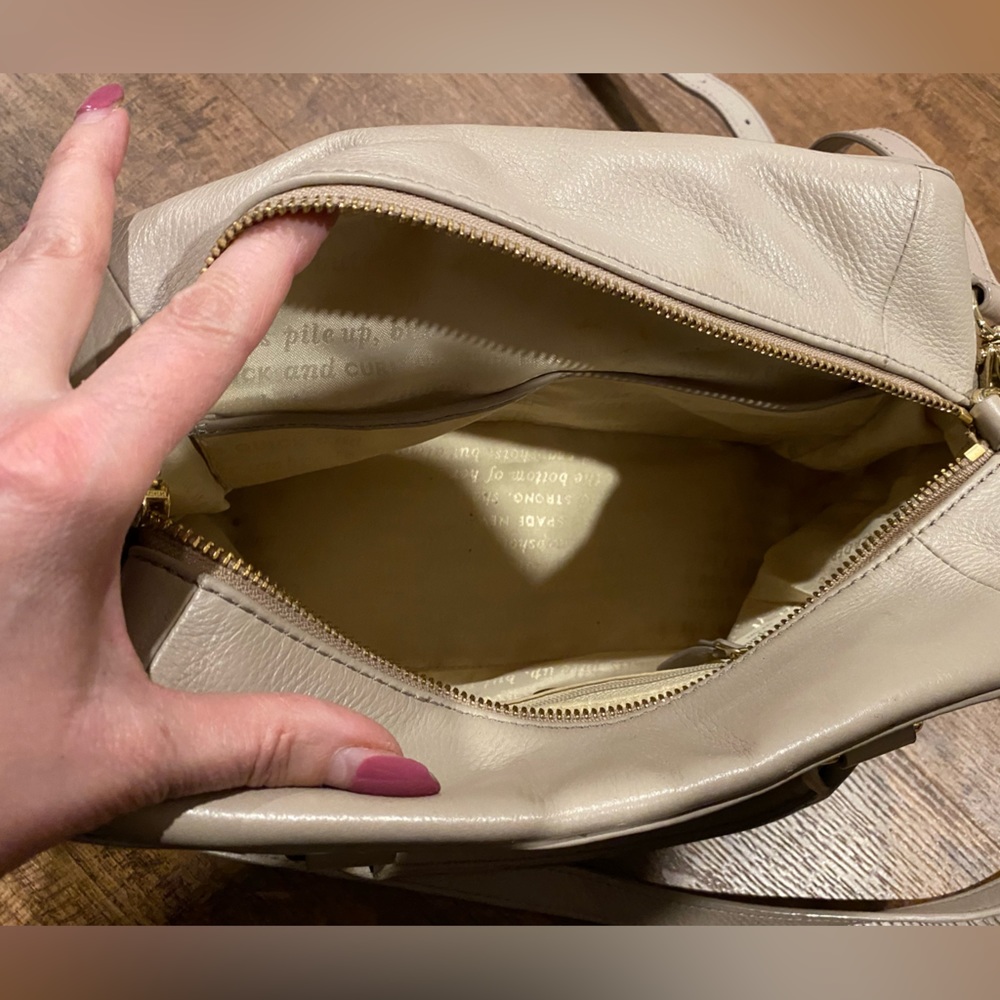 Kate Spade Ashton Renny Drive Clocktower Beige Leather Handbag - Picture 6 of 14